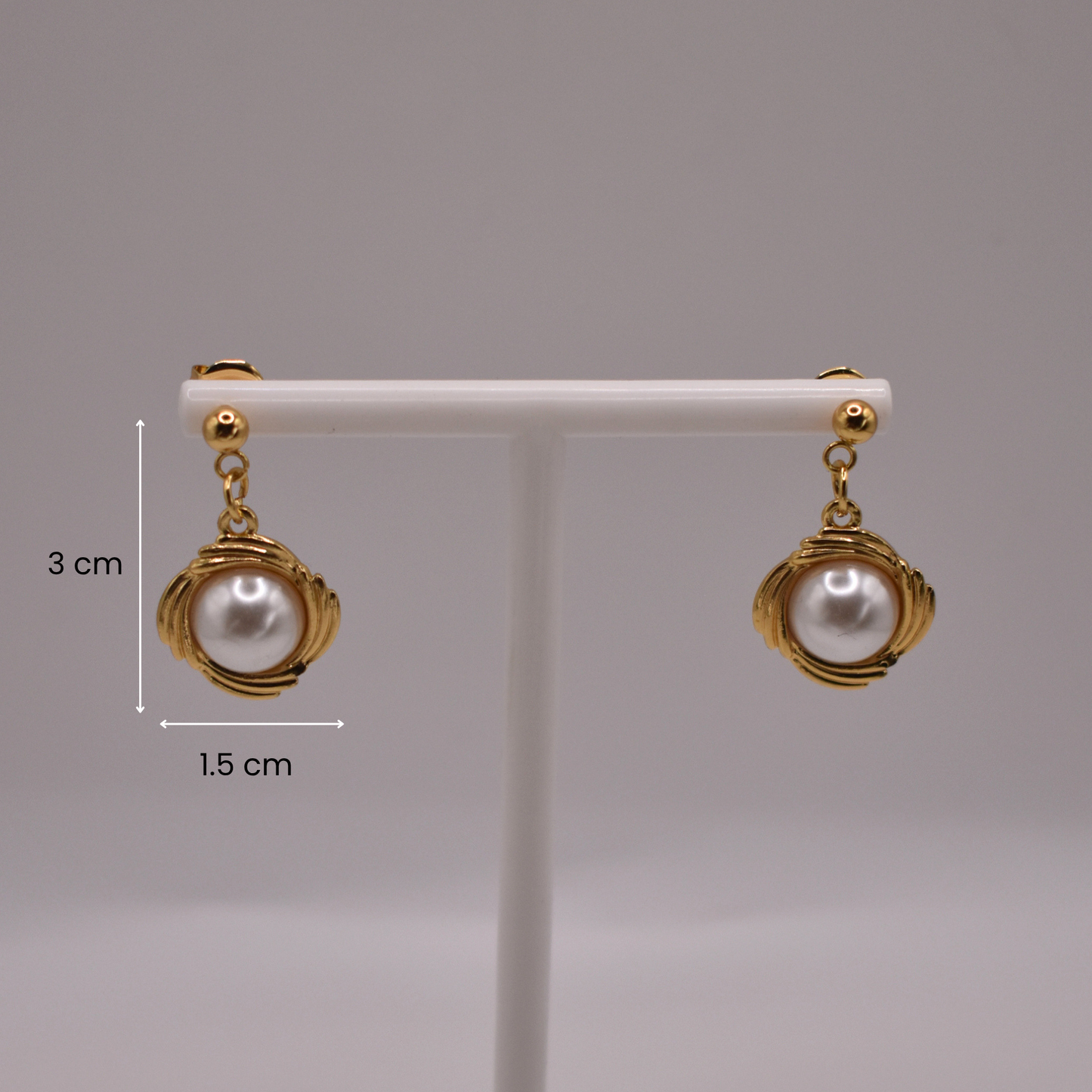 ARETES ANGIE