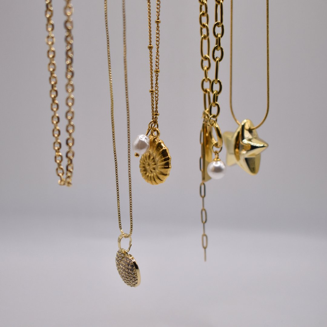 Collares dorados