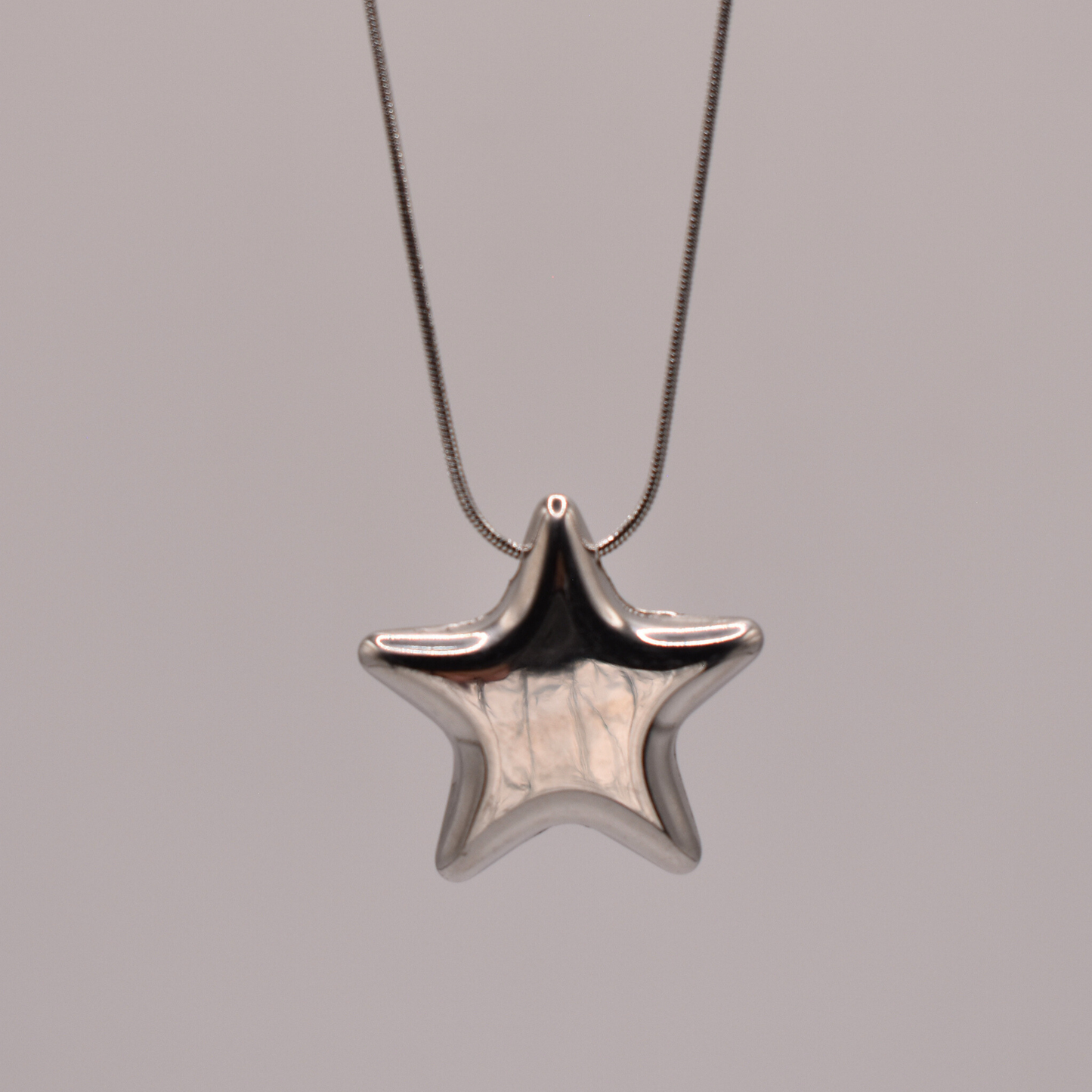 COLLAR AKER